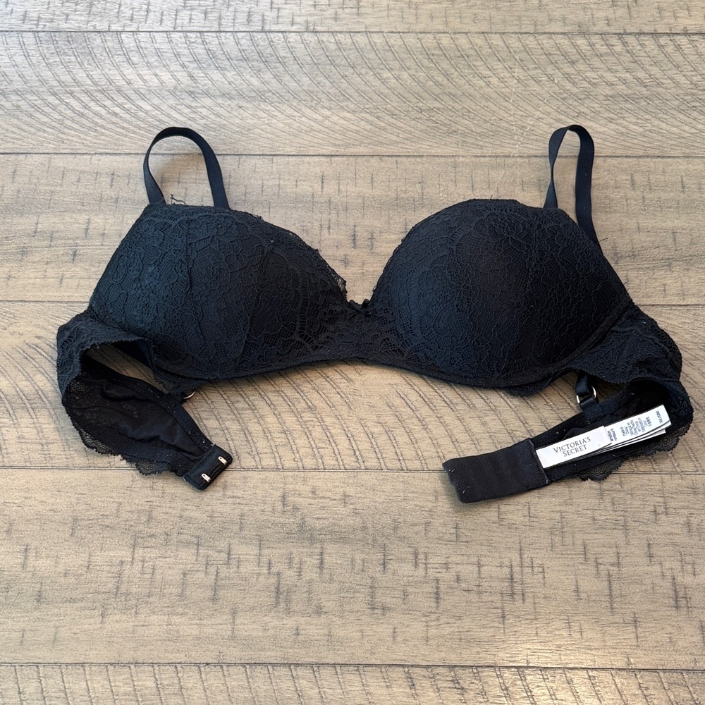 Victoria's Secret Black Lace Padded Underwire Bra